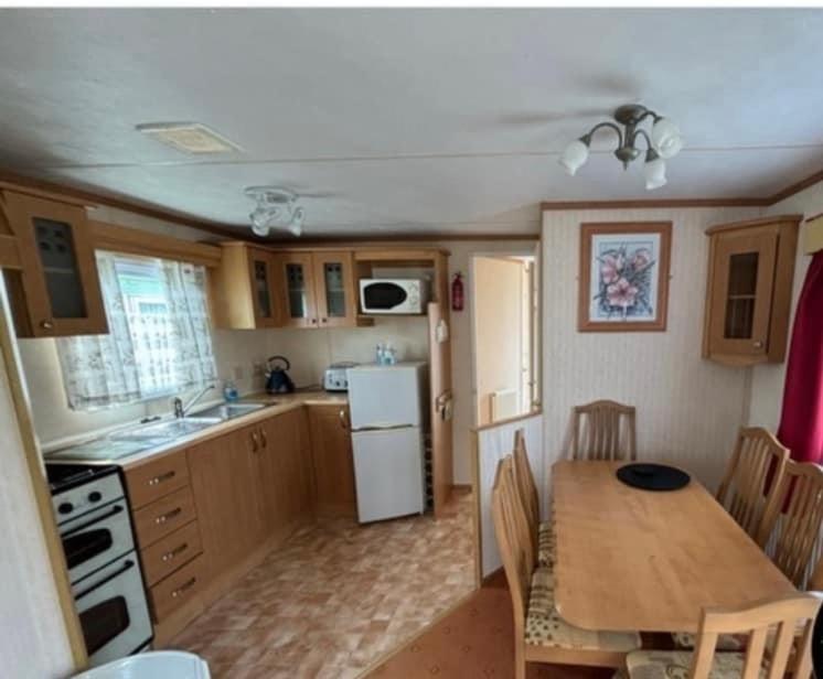 Sealands Park, Sleeps 6, Wifi, Heating, Veranda,beach Access